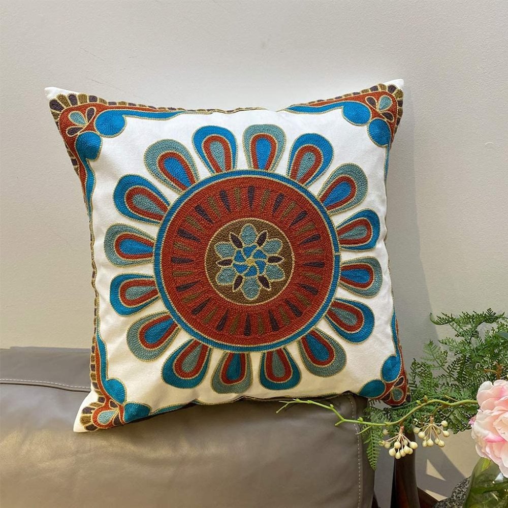 NEW Bohemian Floral Throw Pillow Cover 18"x18"